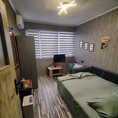 Studio Flat In The Center Of Velikotarnovo,Garibaldi Veliko Tarnovo Exterior foto